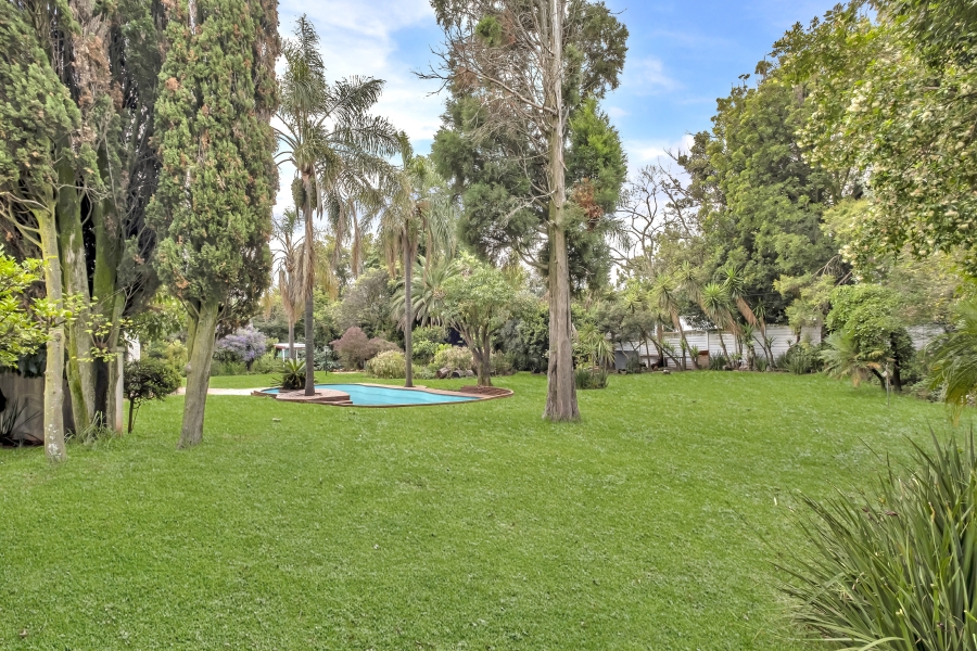 6 Bedroom Property for Sale in Dunkeld Gauteng