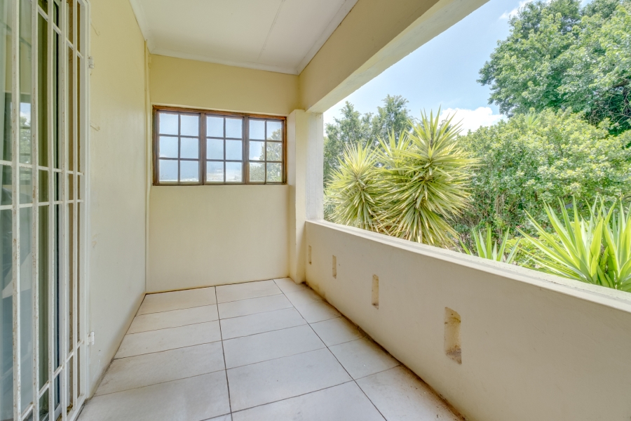 3 Bedroom Property for Sale in Fontainebleau Gauteng