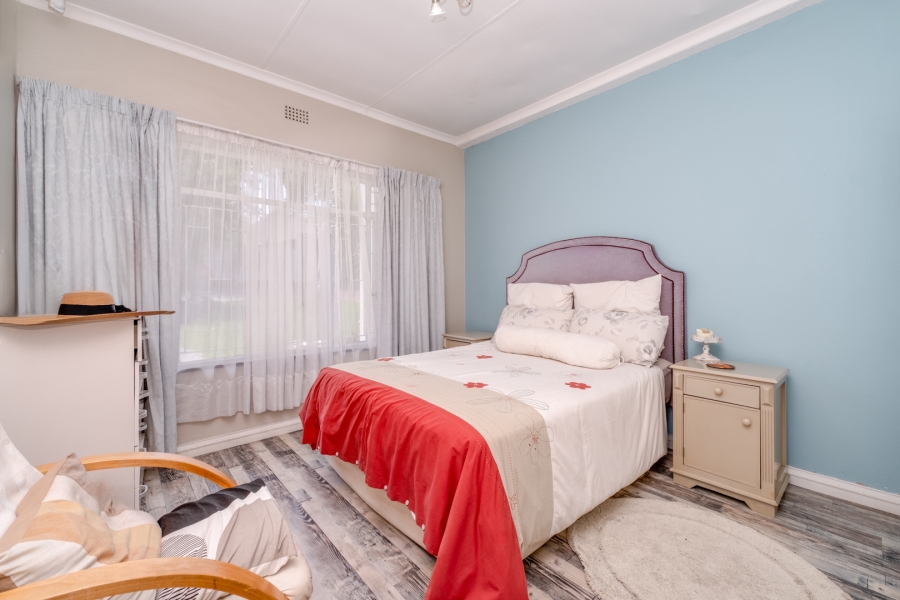 3 Bedroom Property for Sale in Fontainebleau Gauteng