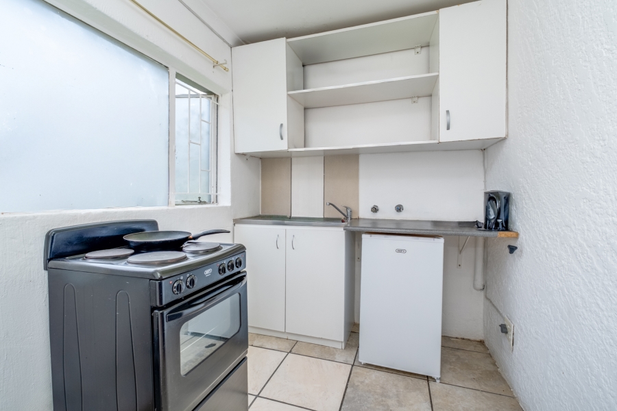 3 Bedroom Property for Sale in Fontainebleau Gauteng