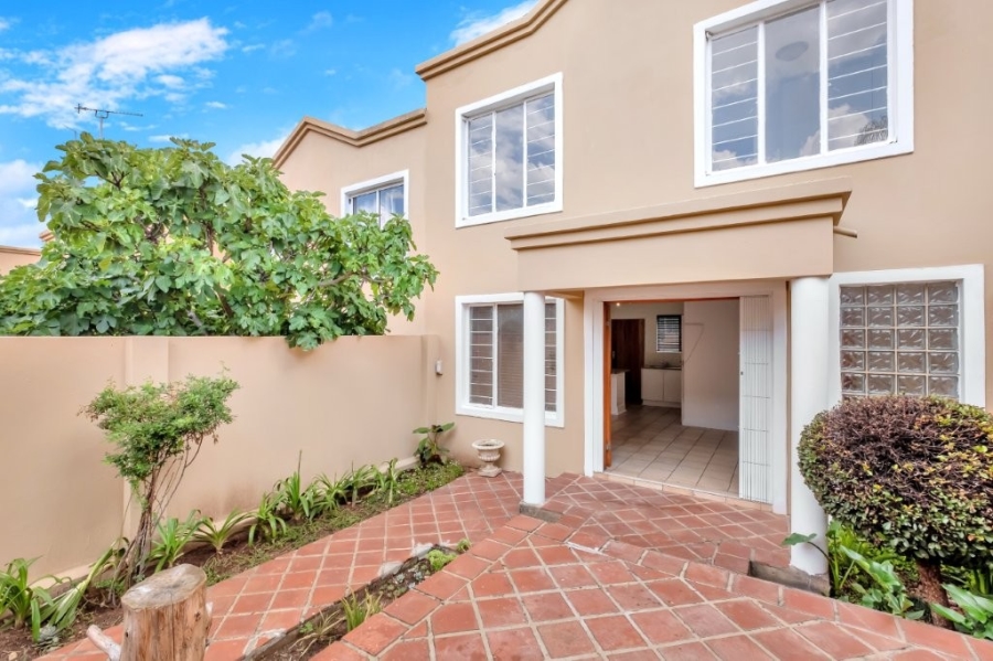 2 Bedroom Property for Sale in Melrose North Gauteng