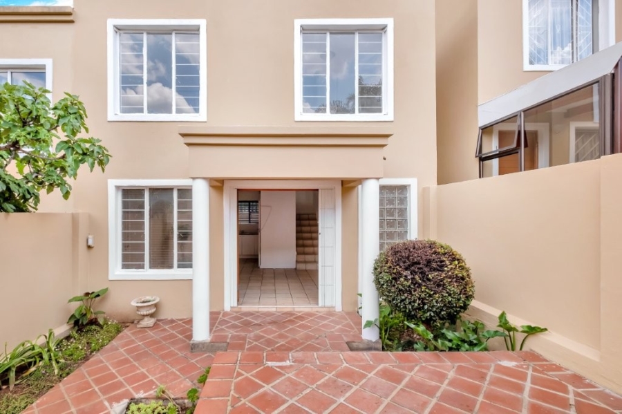 2 Bedroom Property for Sale in Melrose North Gauteng