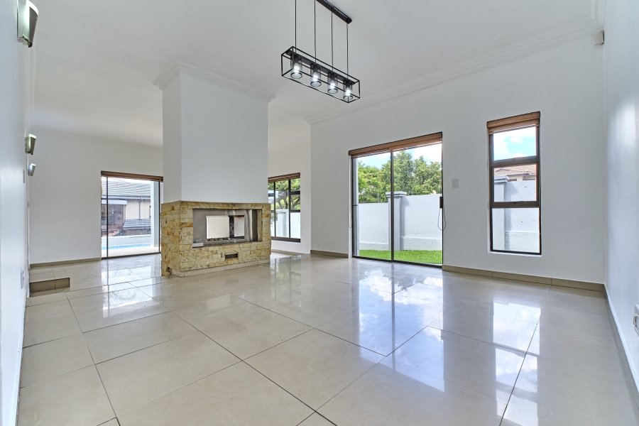 To Let 6 Bedroom Property for Rent in Kyalami Glen Estate Gauteng