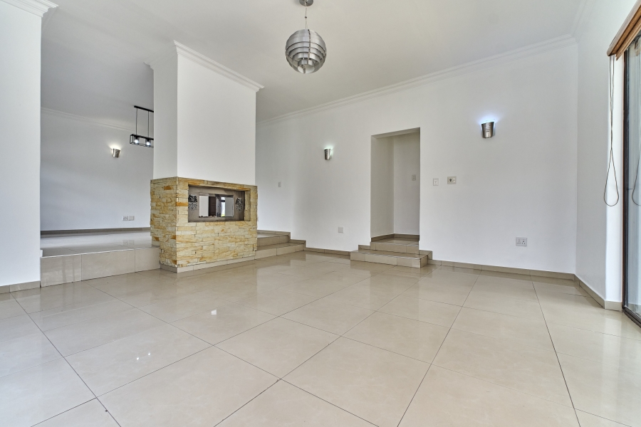 To Let 6 Bedroom Property for Rent in Kyalami Glen Estate Gauteng