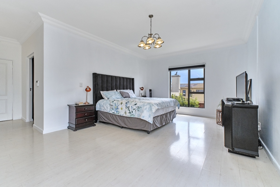 To Let 6 Bedroom Property for Rent in Kyalami Glen Estate Gauteng