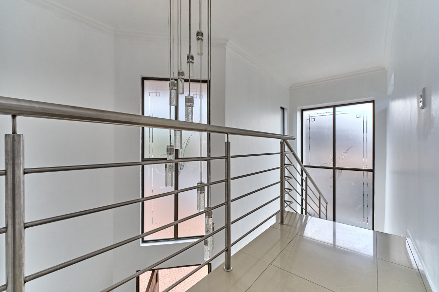 To Let 6 Bedroom Property for Rent in Kyalami Glen Estate Gauteng