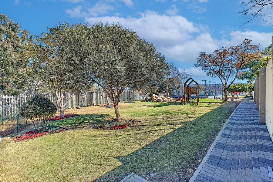 To Let 6 Bedroom Property for Rent in Kyalami Glen Estate Gauteng