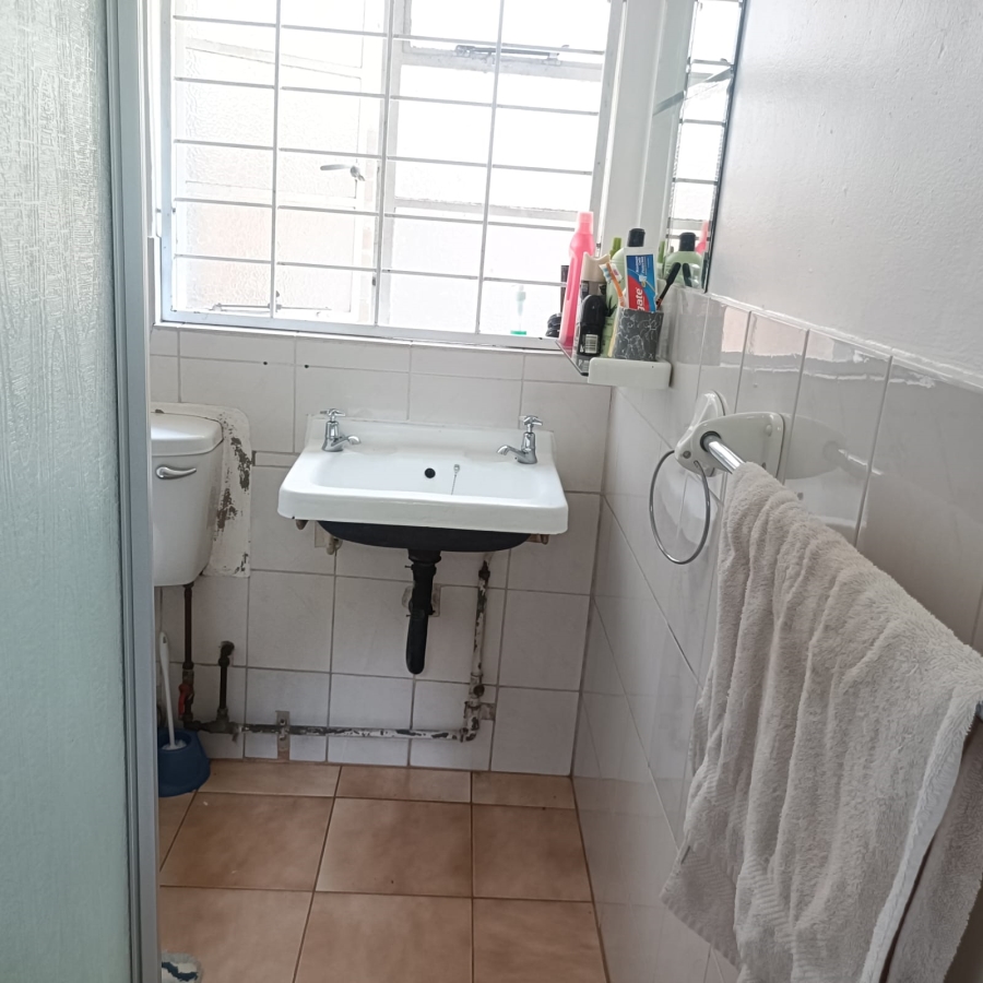 To Let 1 Bedroom Property for Rent in Westdene Gauteng