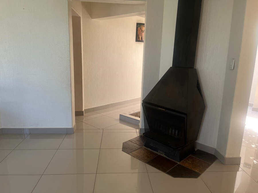 3 Bedroom Property for Sale in Noordwyk Gauteng