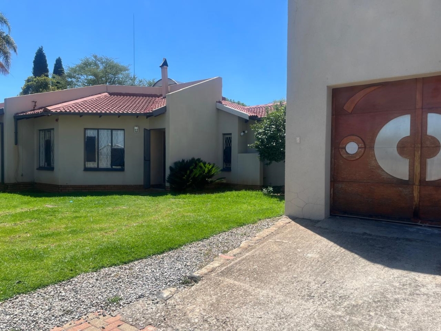 3 Bedroom Property for Sale in Noordwyk Gauteng