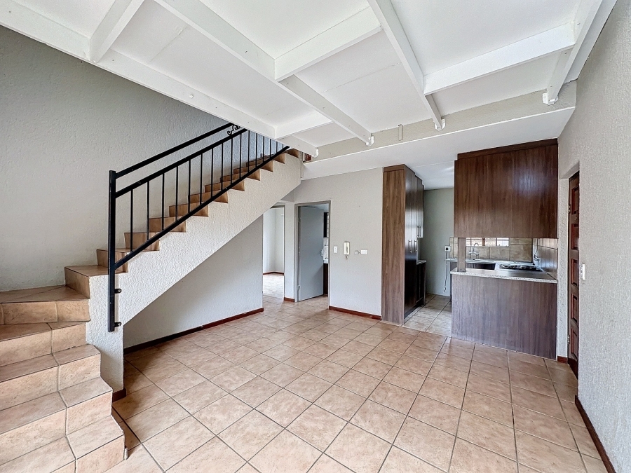 To Let 3 Bedroom Property for Rent in Die Hoewes Gauteng