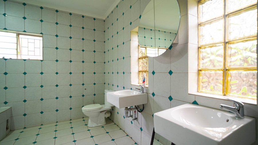 To Let 4 Bedroom Property for Rent in Vorna Valley Gauteng