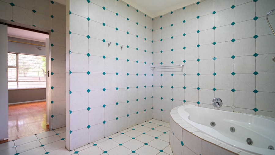 To Let 4 Bedroom Property for Rent in Vorna Valley Gauteng