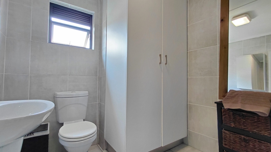 1 Bedroom Property for Sale in Lilianton Gauteng