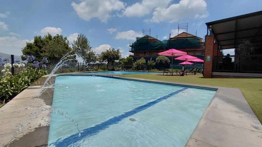 1 Bedroom Property for Sale in Lilianton Gauteng