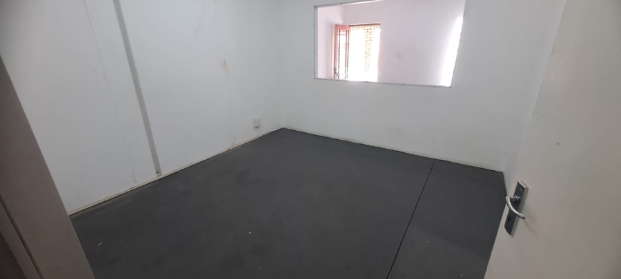 To Let commercial Property for Rent in Duncanville Gauteng