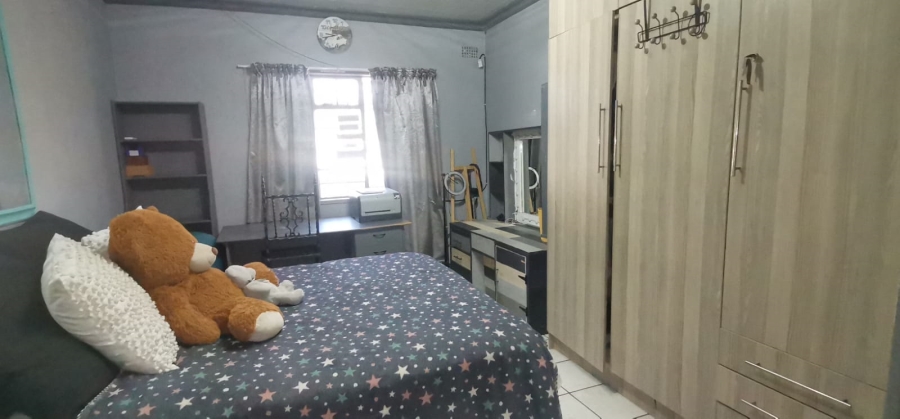 5 Bedroom Property for Sale in Vanderbijlpark Cw 6 Gauteng