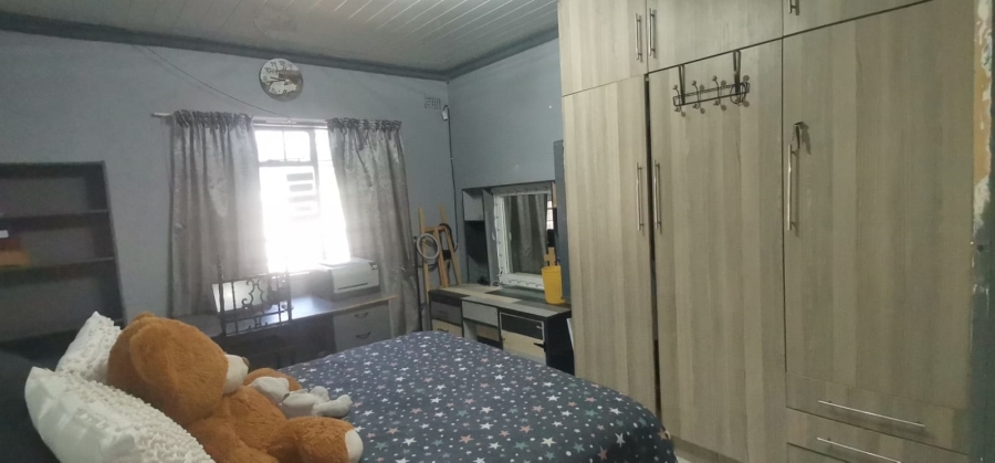 5 Bedroom Property for Sale in Vanderbijlpark Cw 6 Gauteng