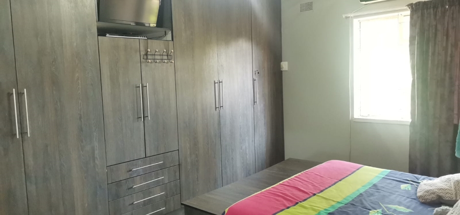 5 Bedroom Property for Sale in Vanderbijlpark Cw 6 Gauteng