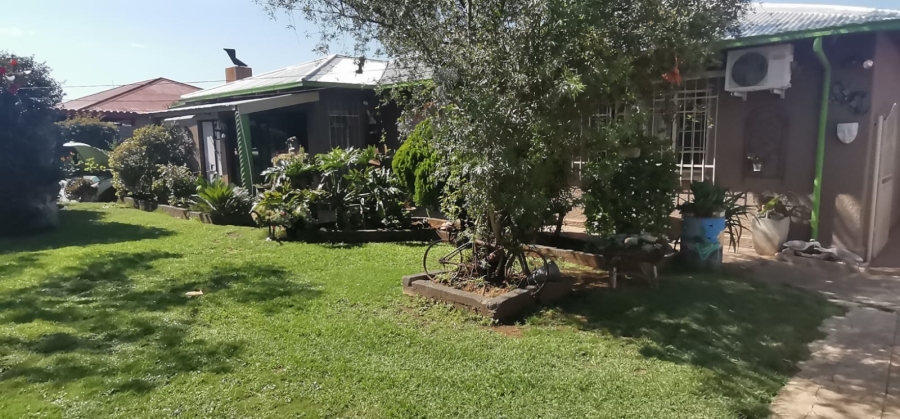 5 Bedroom Property for Sale in Vanderbijlpark Cw 6 Gauteng