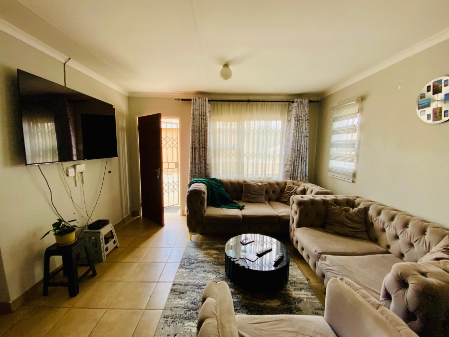 3 Bedroom Property for Sale in Savanna City Gauteng