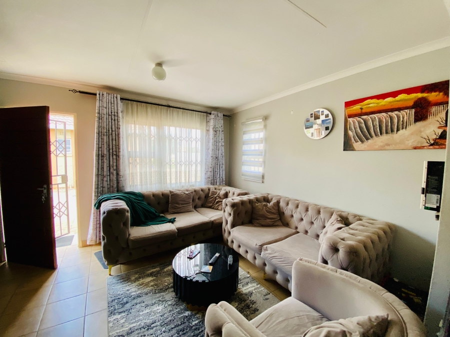 3 Bedroom Property for Sale in Savanna City Gauteng