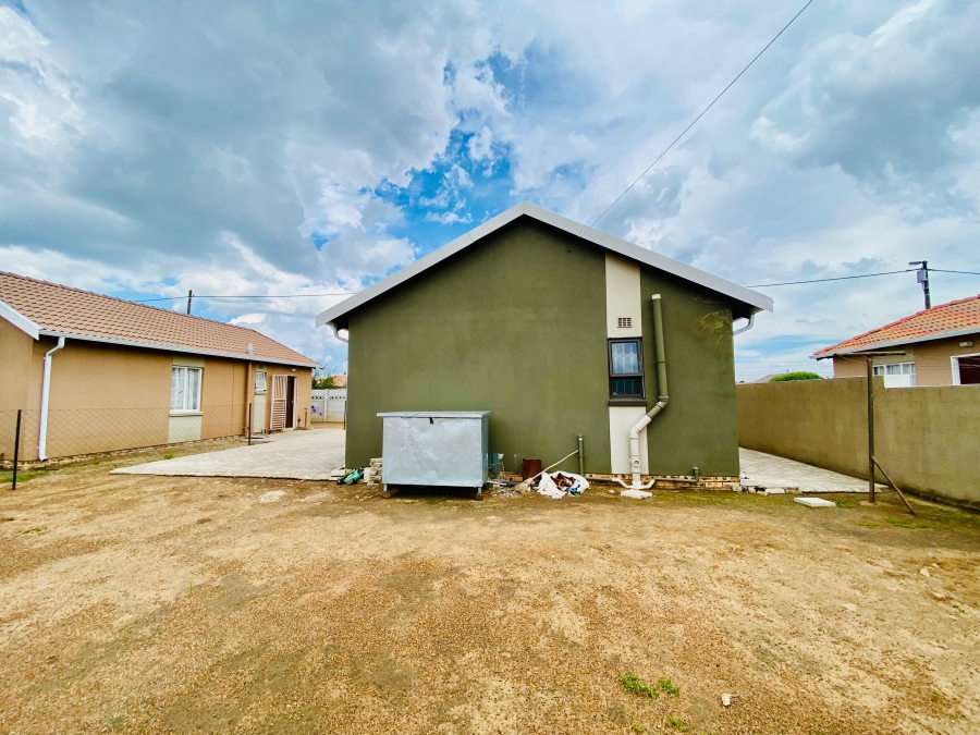 3 Bedroom Property for Sale in Savanna City Gauteng