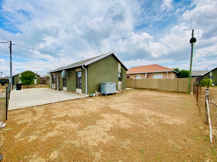 3 Bedroom Property for Sale in Savanna City Gauteng