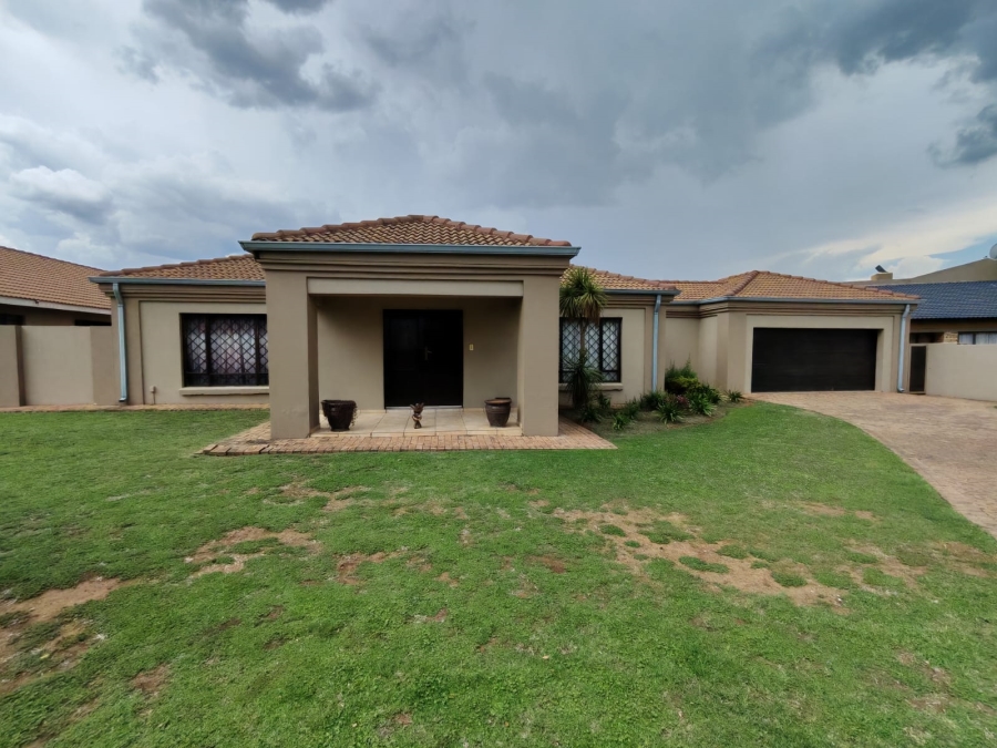 4 Bedroom Property for Sale in Three Rivers East Gauteng