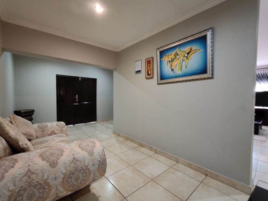 4 Bedroom Property for Sale in Three Rivers East Gauteng