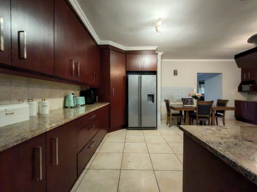 4 Bedroom Property for Sale in Three Rivers East Gauteng