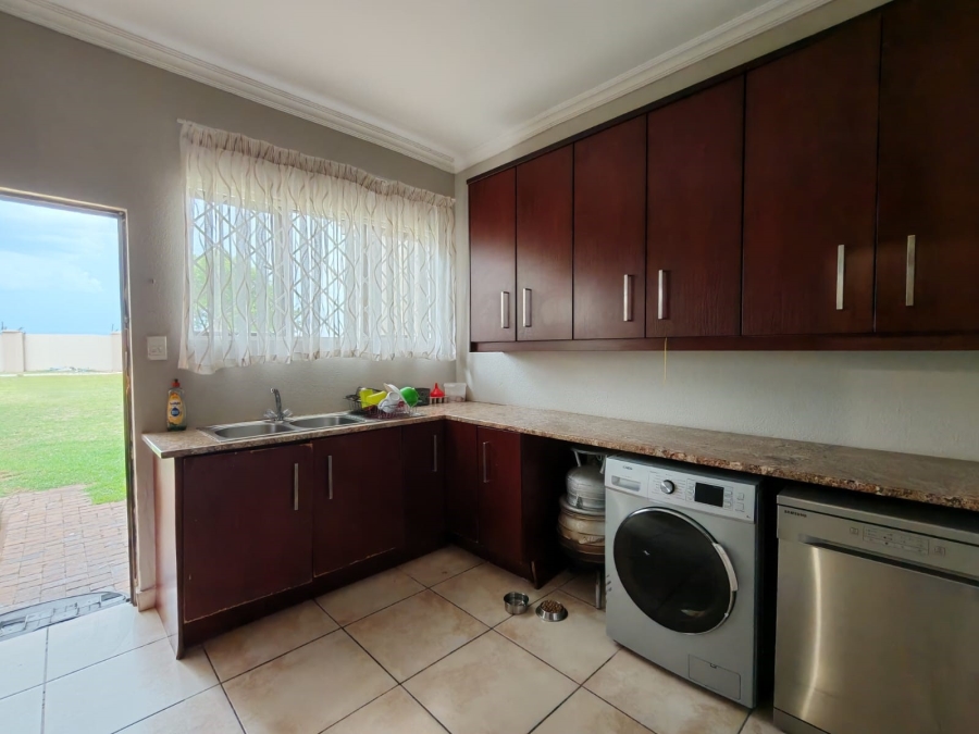 4 Bedroom Property for Sale in Three Rivers East Gauteng
