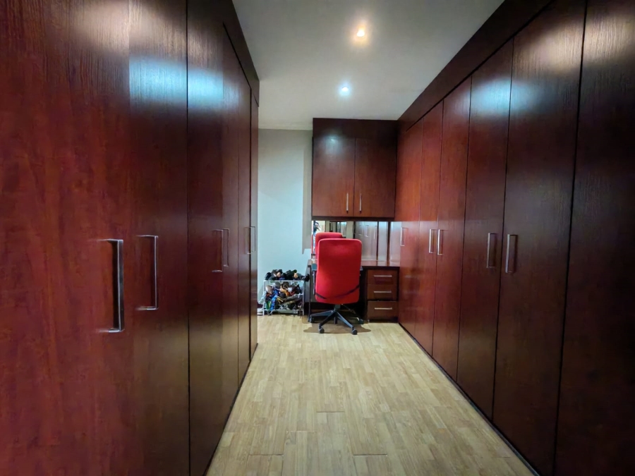 4 Bedroom Property for Sale in Three Rivers East Gauteng