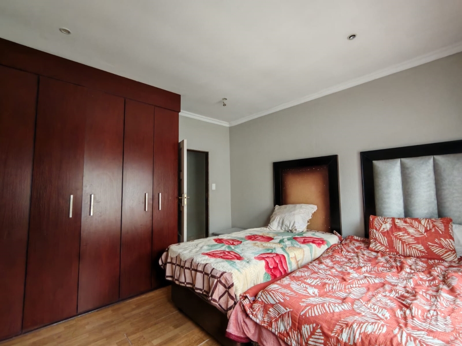 4 Bedroom Property for Sale in Three Rivers East Gauteng