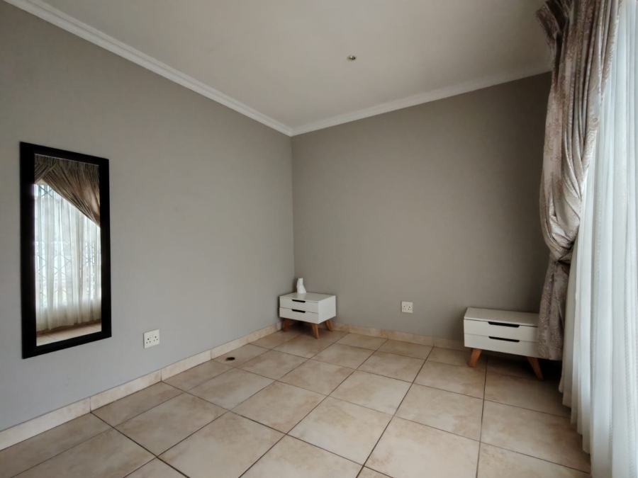 4 Bedroom Property for Sale in Three Rivers East Gauteng