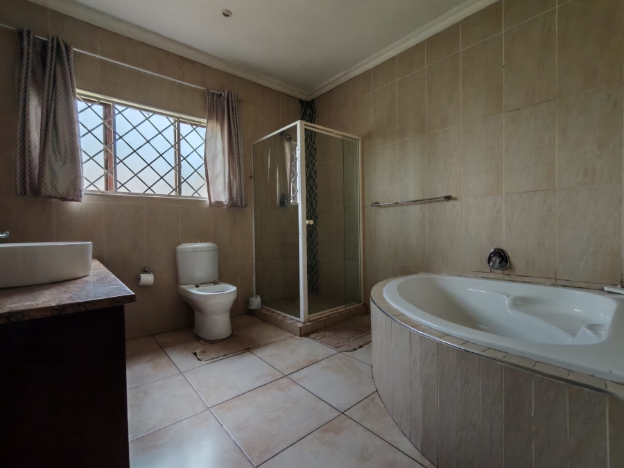 4 Bedroom Property for Sale in Three Rivers East Gauteng