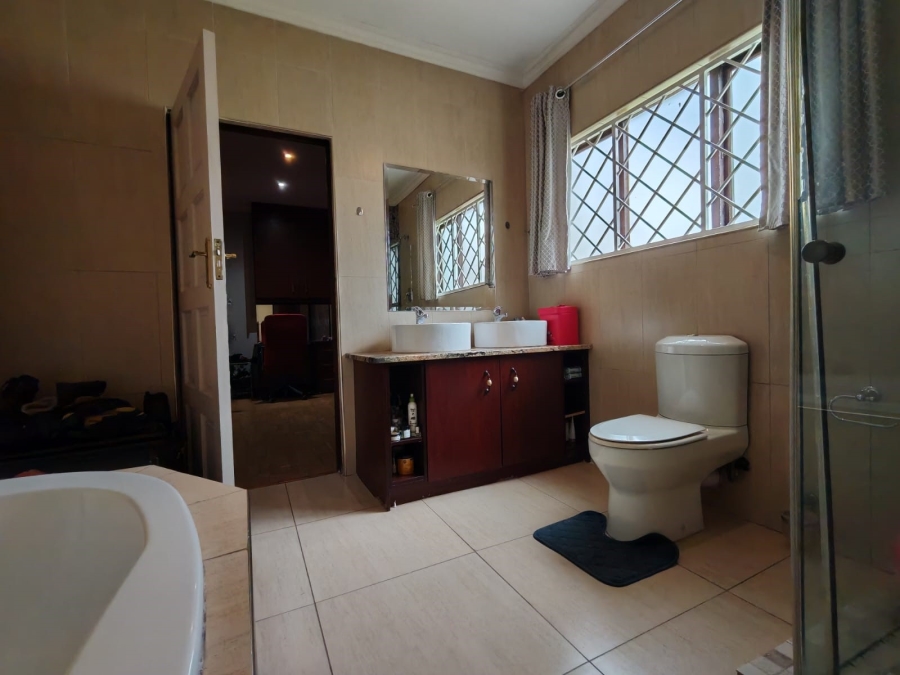 4 Bedroom Property for Sale in Three Rivers East Gauteng