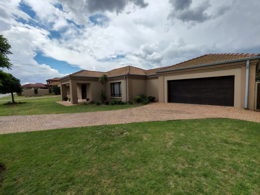 4 Bedroom Property for Sale in Three Rivers East Gauteng