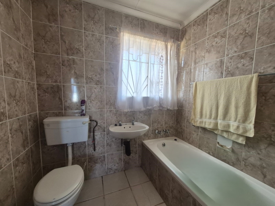 3 Bedroom Property for Sale in Meyerton Park Gauteng