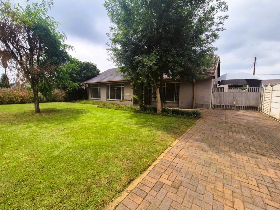 3 Bedroom Property for Sale in Three Rivers Gauteng