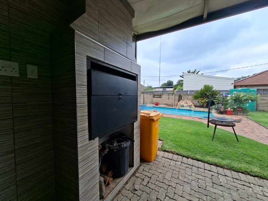 3 Bedroom Property for Sale in Three Rivers Gauteng