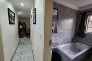 3 Bedroom Property for Sale in Florauna Gauteng