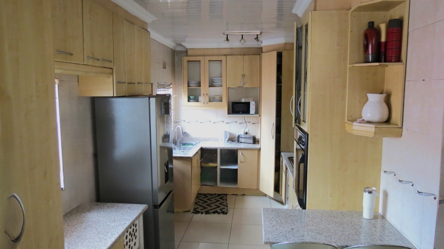 3 Bedroom Property for Sale in Kagiso Gauteng