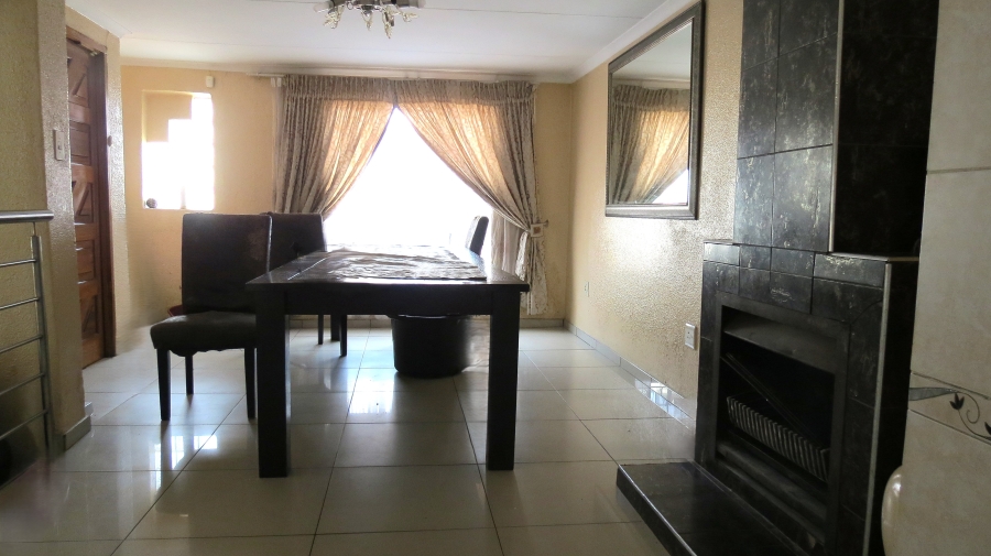 3 Bedroom Property for Sale in Kagiso Gauteng