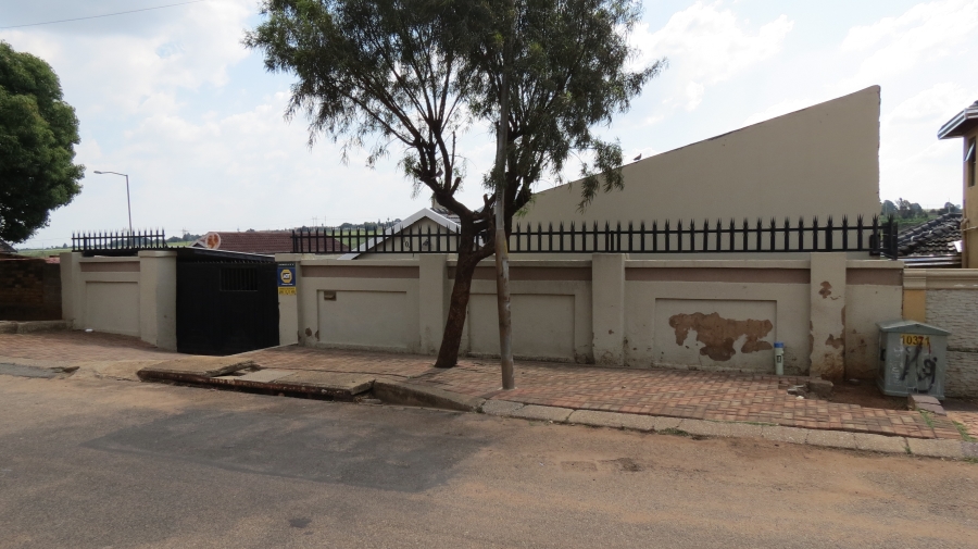 3 Bedroom Property for Sale in Kagiso Gauteng