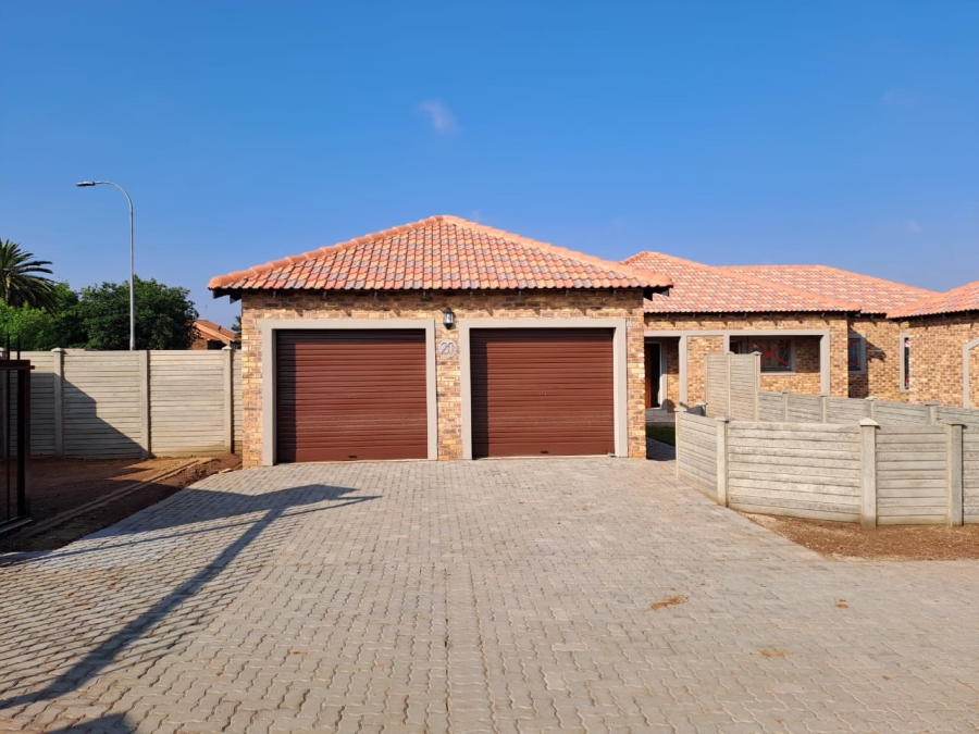 To Let 3 Bedroom Property for Rent in Riversdale Gauteng
