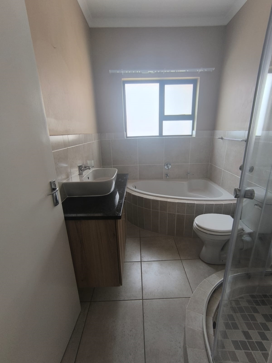To Let 3 Bedroom Property for Rent in Riversdale Gauteng
