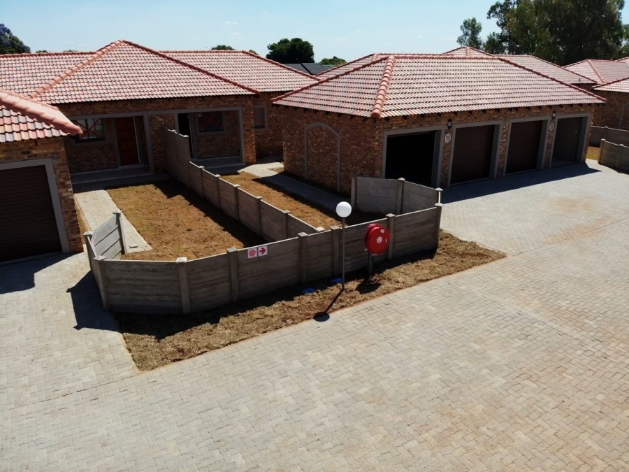 To Let 3 Bedroom Property for Rent in Riversdale Gauteng