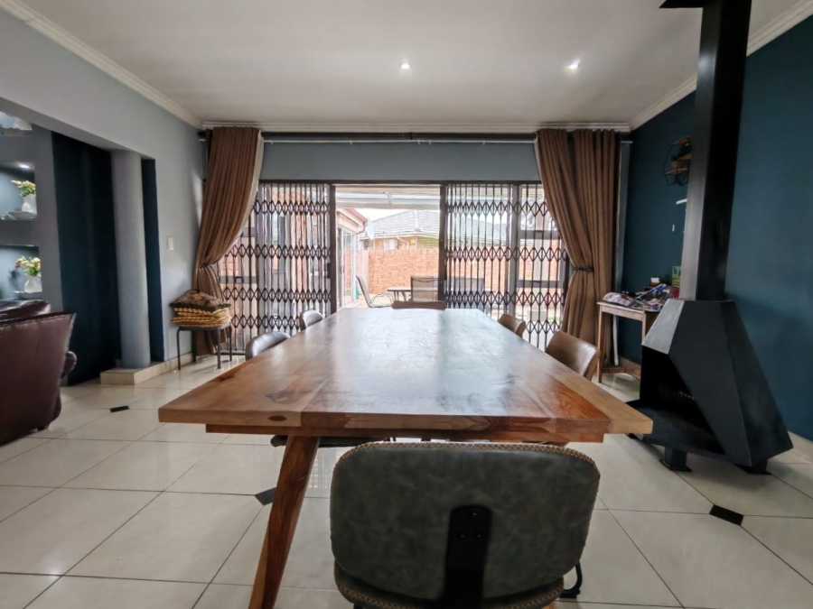 3 Bedroom Property for Sale in Three Rivers Gauteng