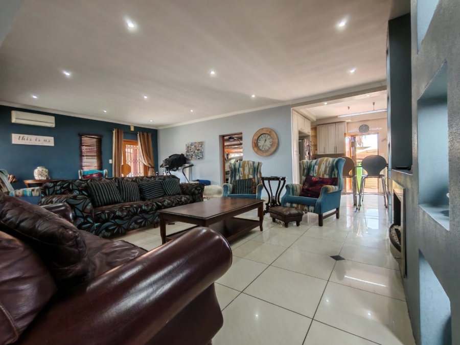 3 Bedroom Property for Sale in Three Rivers Gauteng